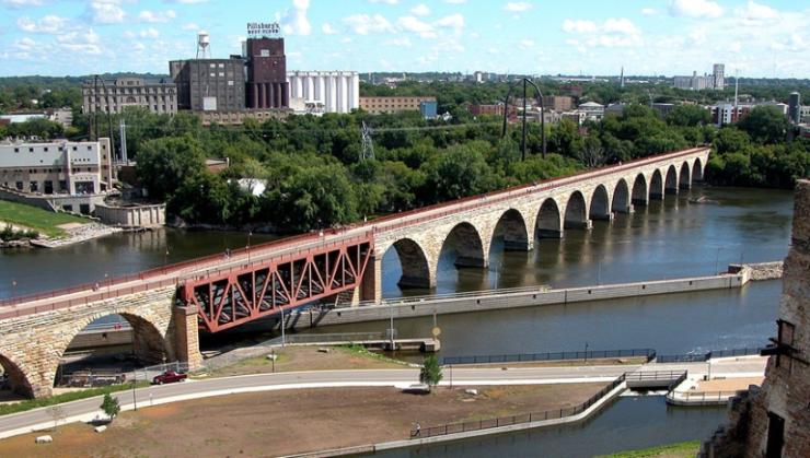 Historic Riverfront Walking Tour Mill City Museum